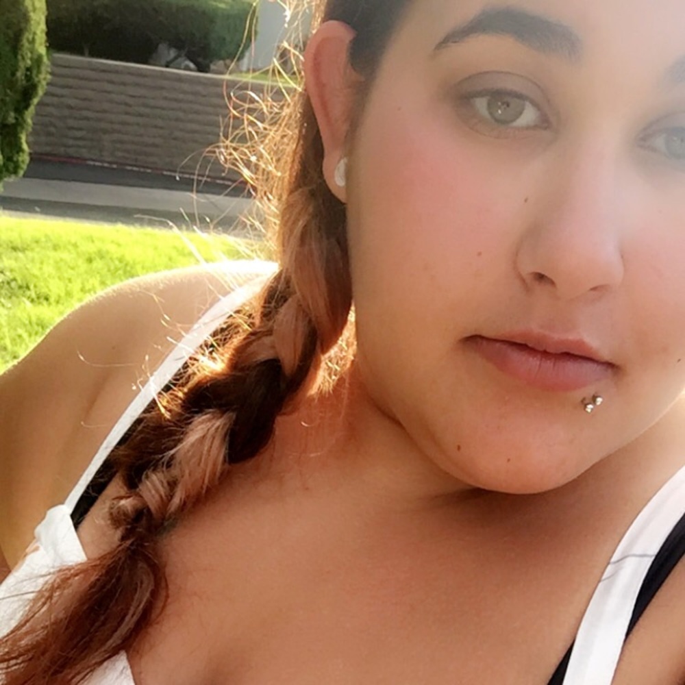 Meet your Posher, Ausha